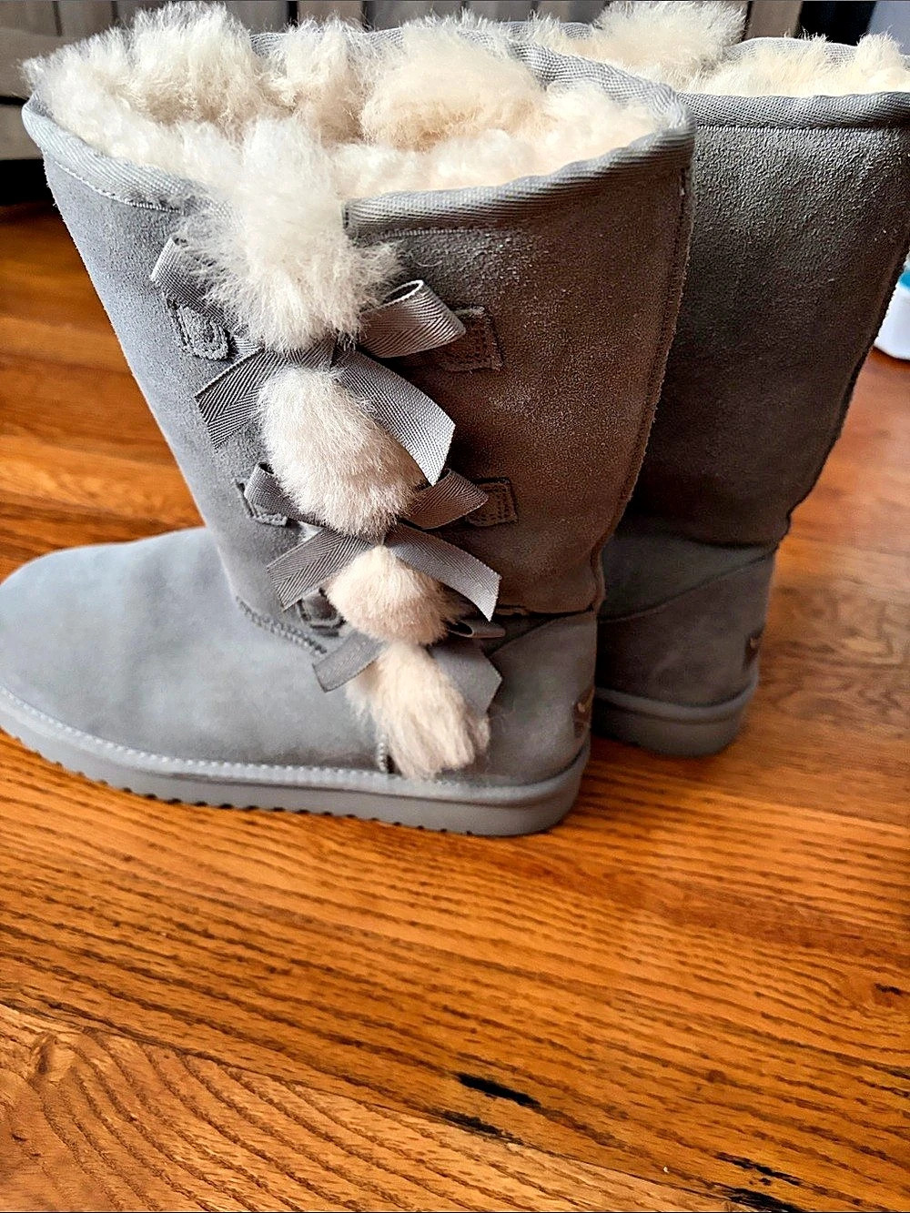 Koolaburra by UGG Victoria Short Boots Gray US 8